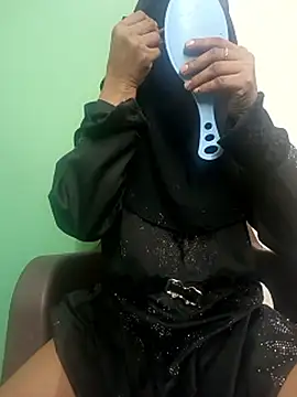 Aafreen_36 Adlı Modelin Canlı XXX Sohbeti