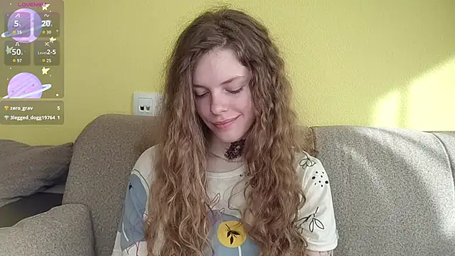 RayaNenliaのライブXXXチャット