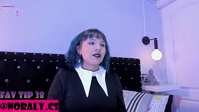 hey_noraly's Live XXX Chat