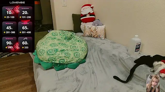 Blondiewithanass 现场XXX聊天