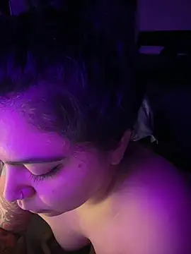 kimmiakiss22 – Live XXX-chat