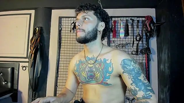 Twisted_Fantasy 现场XXX聊天