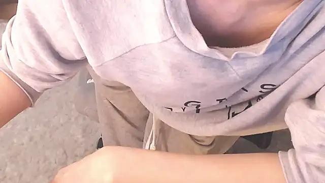 ms_Hot_milf Obrolan Langsung XXX