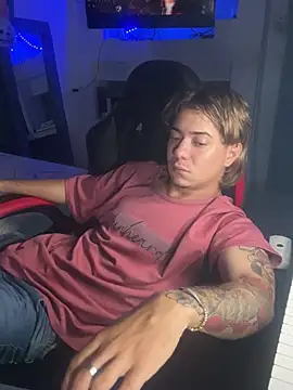 AngelLatinBoy Show Webcam