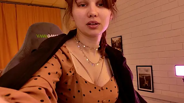 دردشة TessaMill الجنسية المباشرة