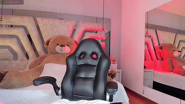 AngelineHeet's Live XXX Chat