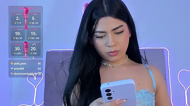 Chat XXX en directo de Ashley_piinkk_