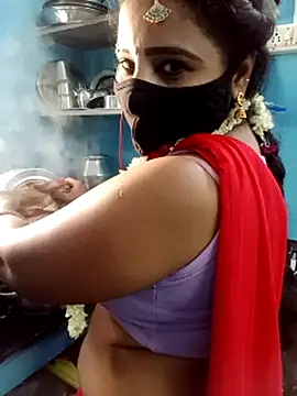 tamil_Vennila Live XXX-Chat