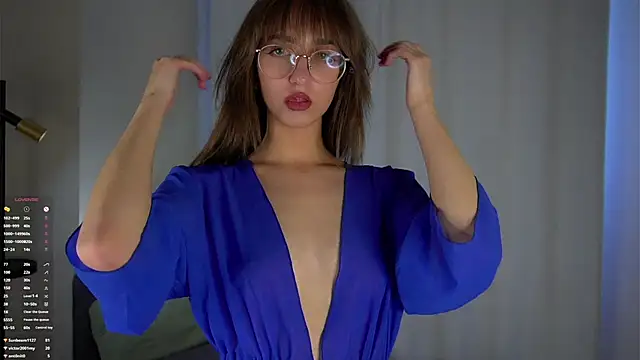 ClarineCasebolt Chat XXX in diretta