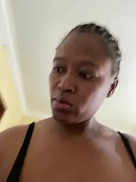 Sue_Knowledge Live XXX-Chat