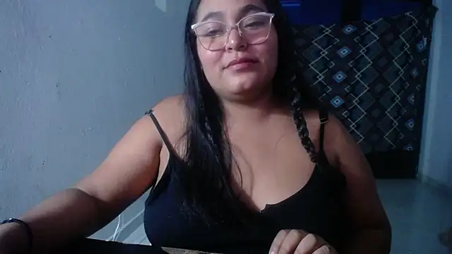 sirena_15 লাইভ XXX চ্যাট