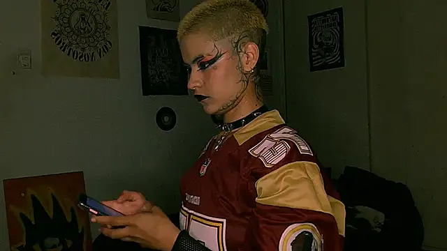 alex_one888 élő XXX-chatje