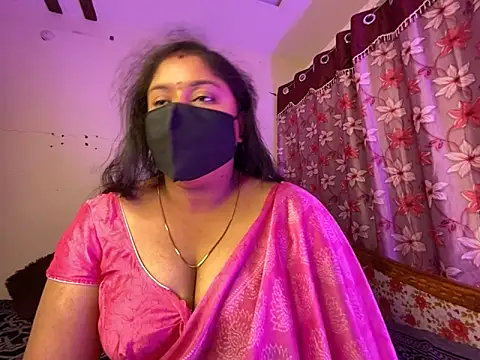 LouleyRanii élő XXX-chatje