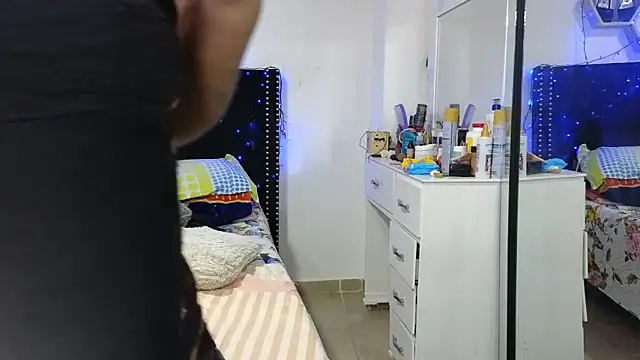 charlotte_077 Live XXX-Chat