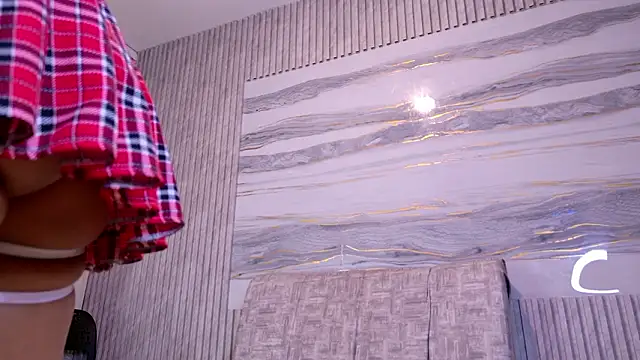 Chat +18 de Abby18_ ao vivo