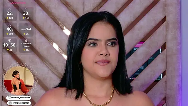 Martina-Roberts- Live XXX-Chat