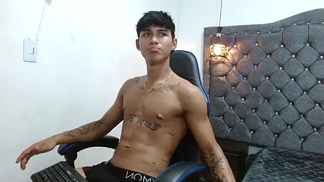 luka_big18 Adlı Modelin Canlı XXX Sohbeti