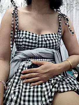 Haralushiaaa Webcamshow