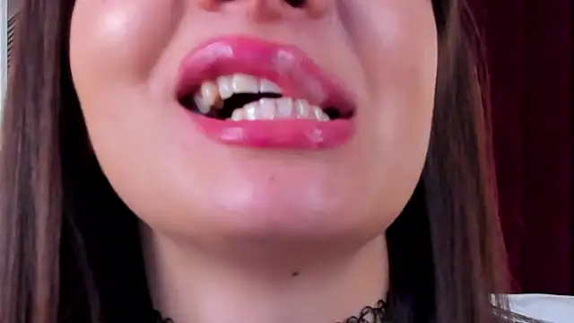 Chat +18 de LisaNelson ao vivo