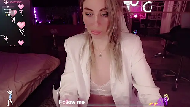 Živý XXX chat AnnieGOld_