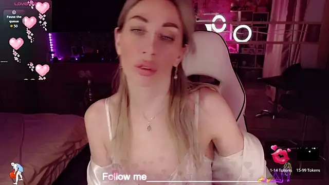 AnnieGOld_ Obrolan Langsung XXX