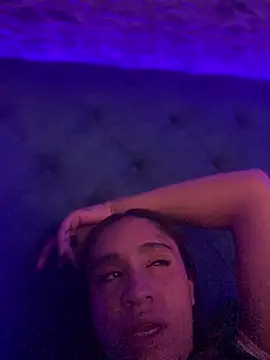 Isabella-Teen Live XXX Chat