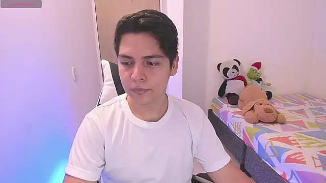 Asta_YunoXXX webkamerás műsora