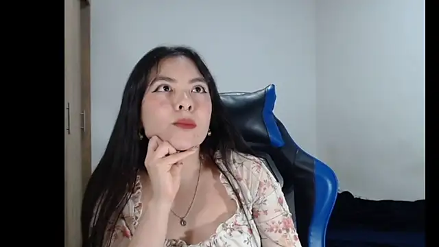 EloiseJun 网络视讯表演