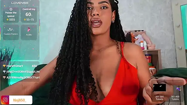 Czat XXX na żywo – HOTBLACKANDWHITE2