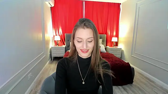 NaturalBeaty's Live XXX Chat