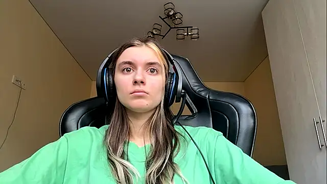 Онлайн чат XXX PluralPalaver