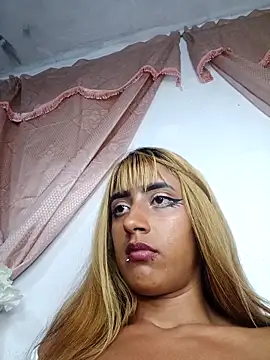 Czat XXX na żywo – Nicolforest