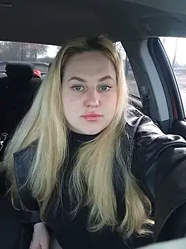 LianaJu's Live XXX Chat