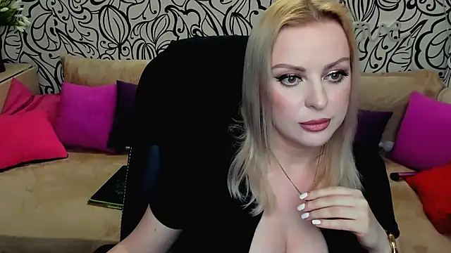 Hotdreamhere: онлайн-секс-чат