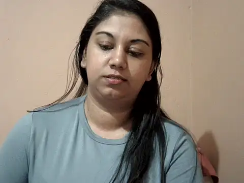 bellachow10 élő XXX-chatje