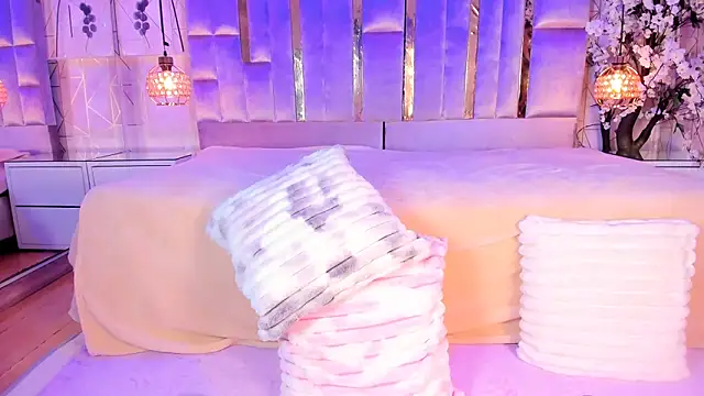 Naomistart Webcam show