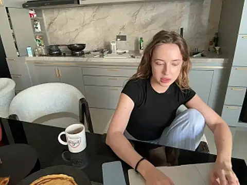 Nura_n_Sarah Show in webcam