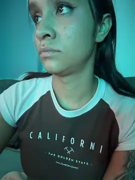 Isabella-Teen Live XXX-Chat