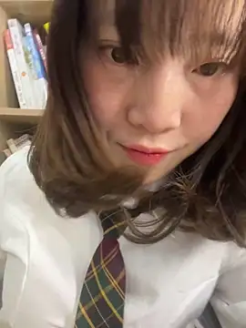 littleqiu Chat XXX in diretta