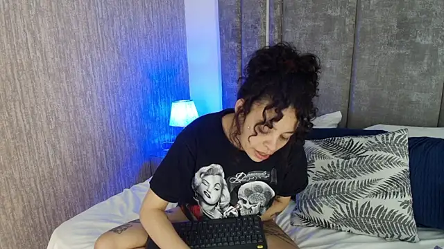 KatherineGomezのウェブカメラショー