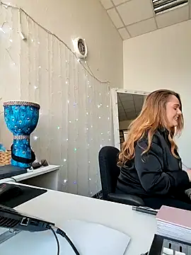 Juicy_PeachLux's Live XXX Chat