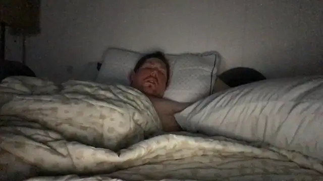 9VOLTT's Live XXX Chat