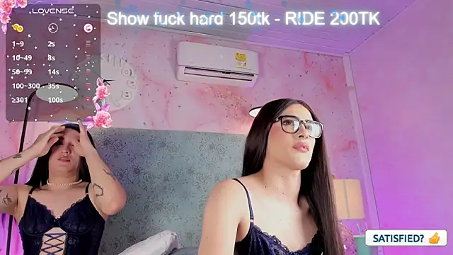 JESSI_NAOMIn Webbikameraesitys