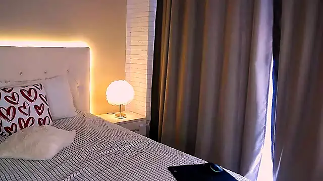 Živý XXX chat MonikaBelachi