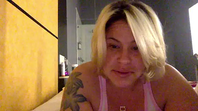 toomuchofafreak Live XXX Chat