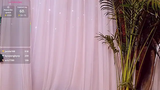 neinei_bao's Webcam Show