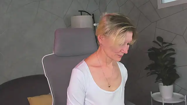 Živý XXX chat Julie_Lucas