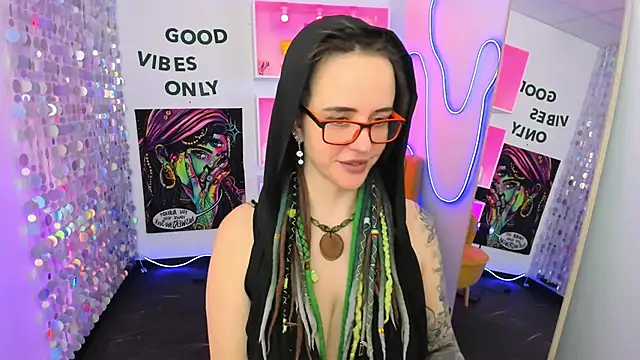 Chatroom XXX en direct de LisaFoxy_y