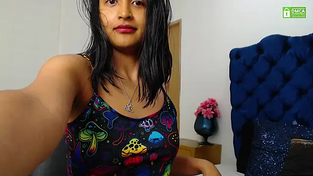 Chatroom XXX en direct de Lili666_