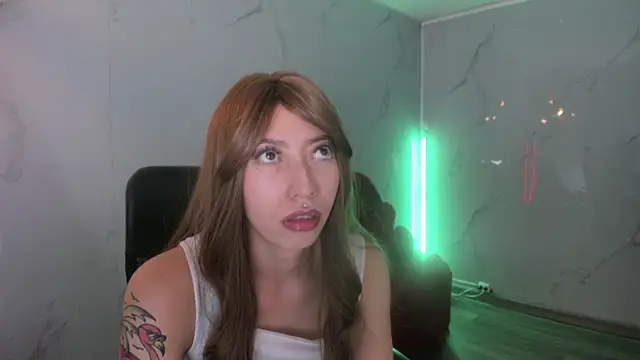 LilithCooperr_: онлайн-секс-чат